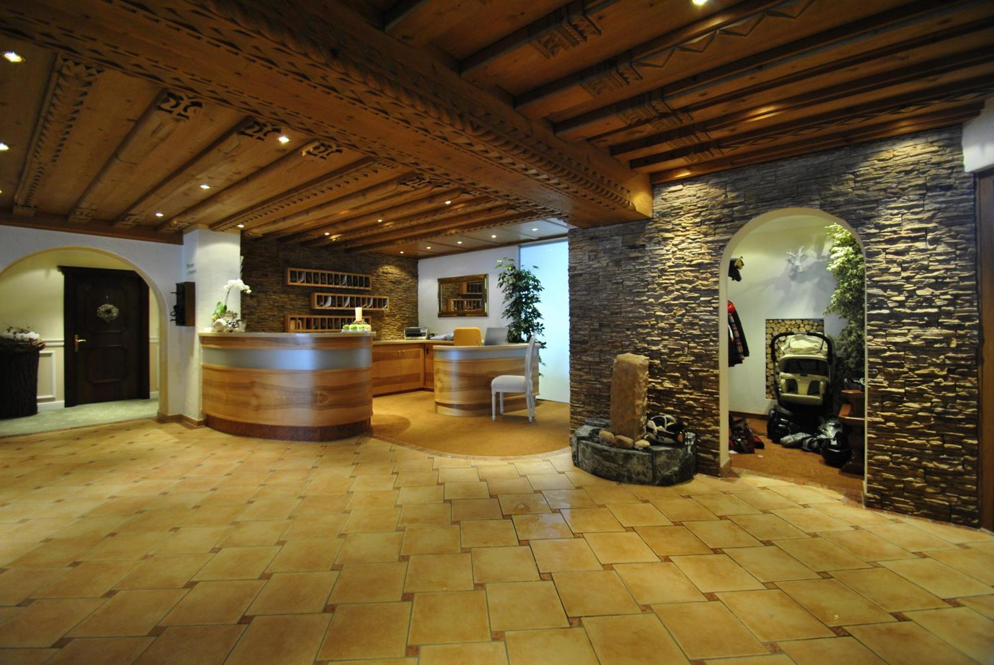 Hotel Albona Nova Zürs Exterior foto